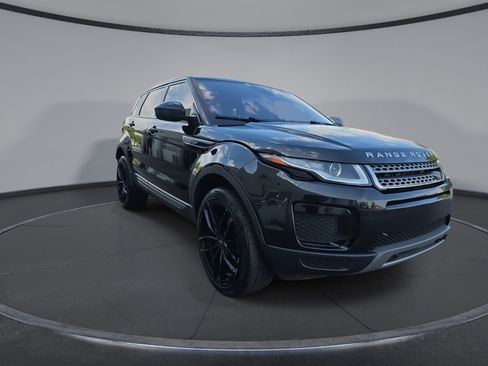 Used 2018 Land Rover Range Rover Evoque SE AWD/4WD image 15