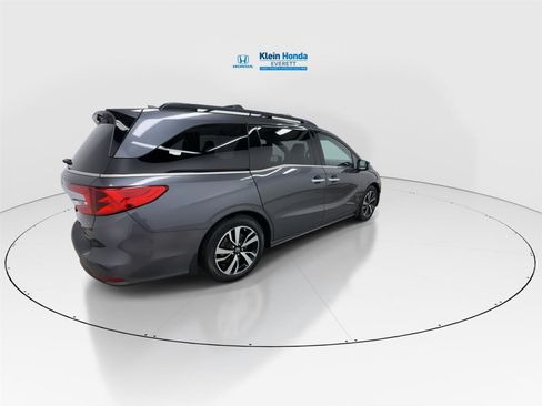 Used 2019 Honda Odyssey Elite image 2