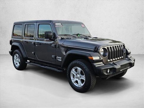 Used 2021 Jeep Wrangler Unlimited Sport image 3