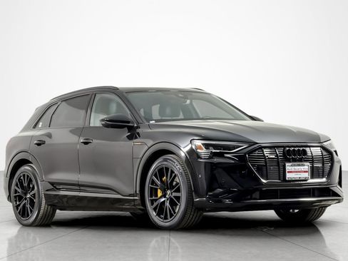 Certified 2023 Audi e-tron Chronos image 7