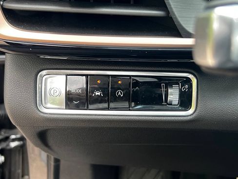 Certified 2025 Buick Envision Sport Touring AWD/4WD image 15