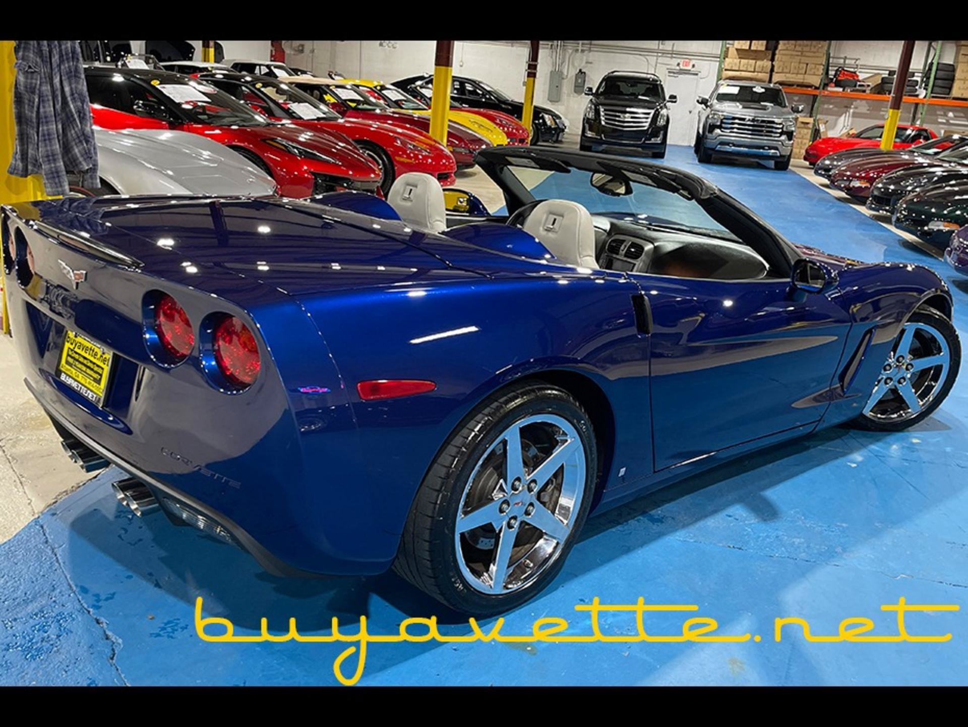 Used 2007 Chevrolet Corvette Convertible w/ Preferred Equipment Group RWD image 4