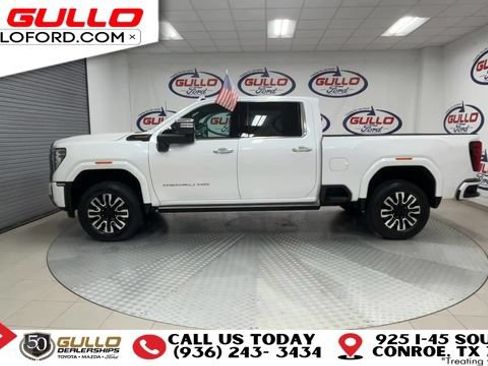 Used 2024 GMC Sierra 2500 Denali Ultimate w/ Max Trailering Package AWD/4WD image 5