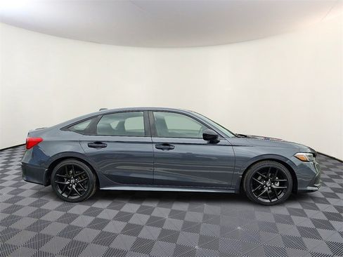 Used 2022 Honda Civic Sport image 10