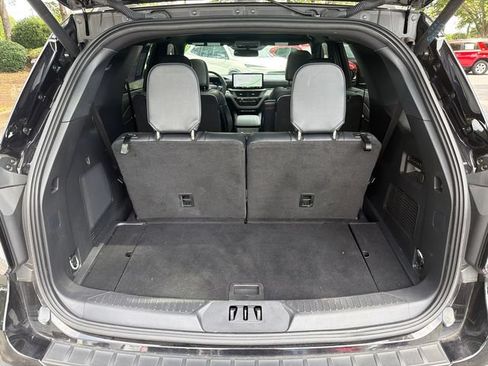 Used 2025 Ford Explorer ST AWD/4WD image 18