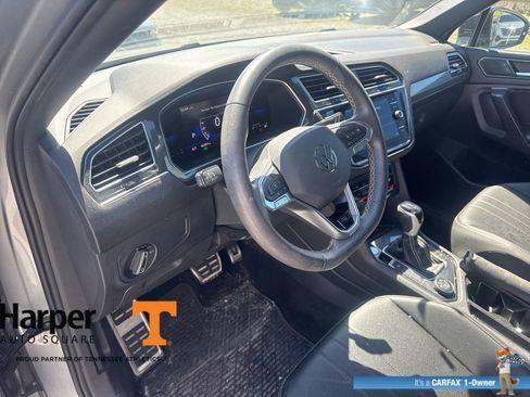 Used 2023 Volkswagen Tiguan SE R-Line image 14