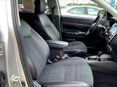 Used 2024 Mitsubishi Outlander Sport SE image 8