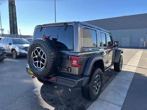 Used 2025 Jeep Wrangler Rubicon image 31