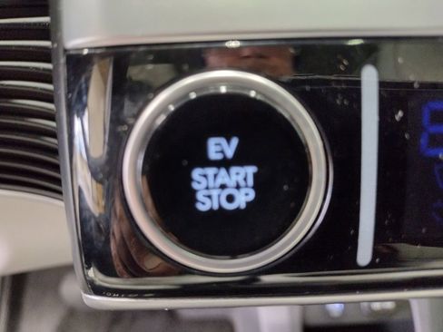 Certified 2023 Hyundai Ioniq 5 Limited w/ Cargo Package image 37