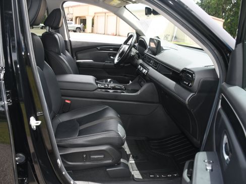 Certified 2025 Honda Pilot EX-L image 21