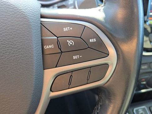 Certified 2020 Jeep Cherokee Limited image 13