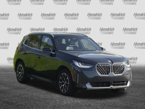 Certified 2025 BMW X3 xDrive30i AWD/4WD image 2
