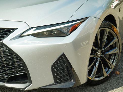 Used 2022 Lexus IS 350 F Sport image 68