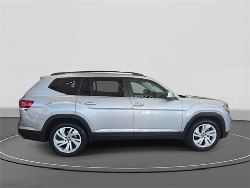 Used 2023 Volkswagen Atlas SE image 8