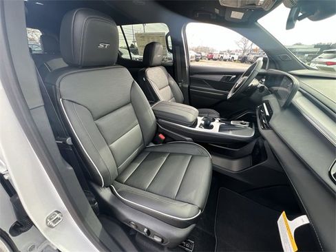 New 2026 Buick Enclave Sport Touring image 11