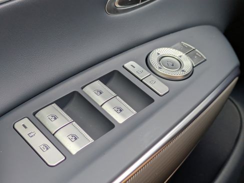 New 2026 Genesis GV70 3.5T Sport Advanced AWD/4WD image 29