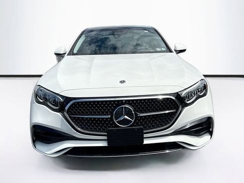 Used 2025 Mercedes-Benz E 450 4MATIC Sedan image 2