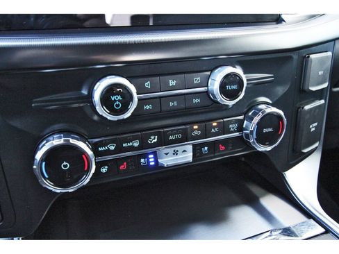 Used 2024 Ford F150 Platinum w/ Equipment Group 702A High image 30