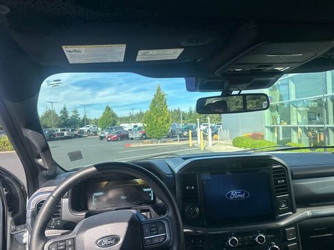 Used 2025 Ford F150 Lariat AWD/4WD image 12