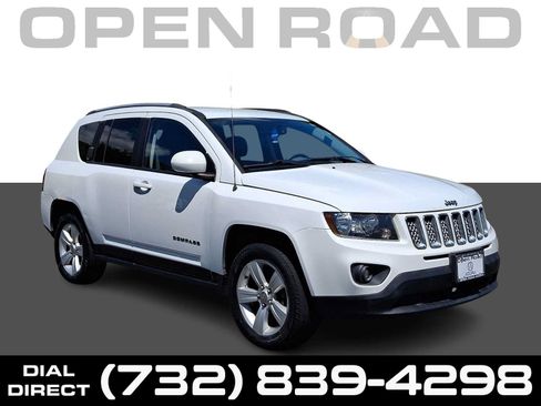 Used 2017 Jeep Compass Latitude AWD/4WD image 1