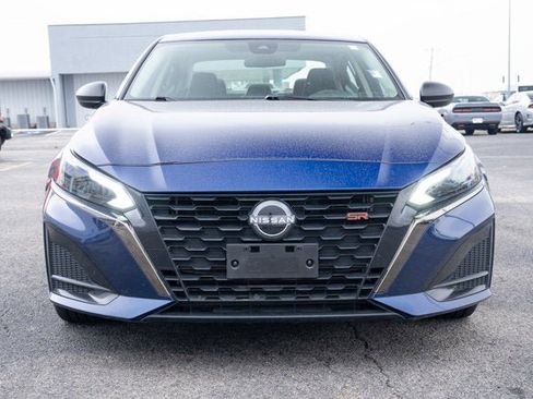 Used 2024 Nissan Altima 2.5 SR image 8