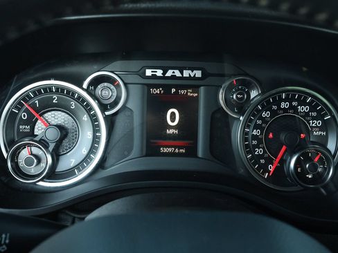 Used 2020 RAM 1500 Lone Star RWD image 17