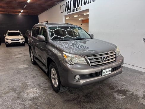 Used 2010 Lexus GX 460 Premium AWD/4WD image 2