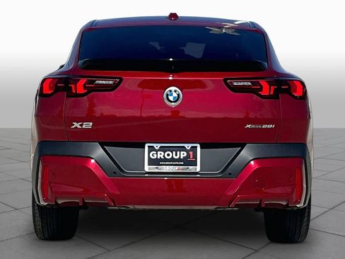 Used 2026 BMW X2 xDrive28i AWD/4WD image 4