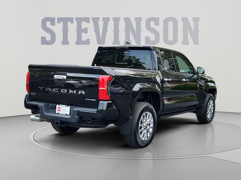Certified 2025 Toyota Tacoma Limited AWD/4WD image 5