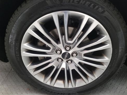 Used 2016 Lincoln MKX Reserve w/ Technology Package image 31