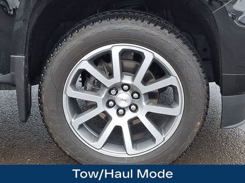 Used 2022 GMC Canyon Denali image 12