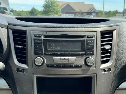 Used 2013 Subaru Legacy 2.5i AWD/4WD image 20