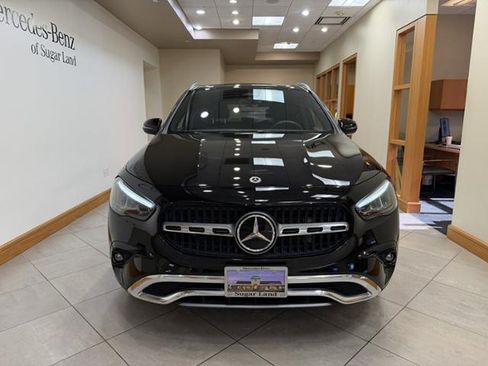 Used 2025 Mercedes-Benz GLA 250 image 2