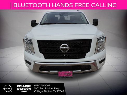 Used 2021 Nissan Titan SV w/ SV Convenience Package image 10