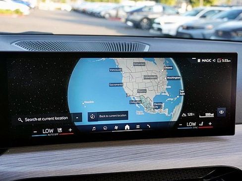 Used 2025 BMW 330i xDrive Sedan w/ Convenience Package image 26