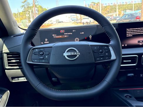 New 2026 Nissan Sentra SR w/ SR Premium Package FWD image 12