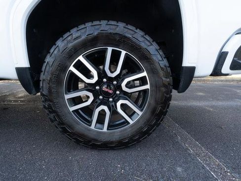 Used 2022 GMC Sierra 1500 AT4 w/ AT4 Premium Package image 41
