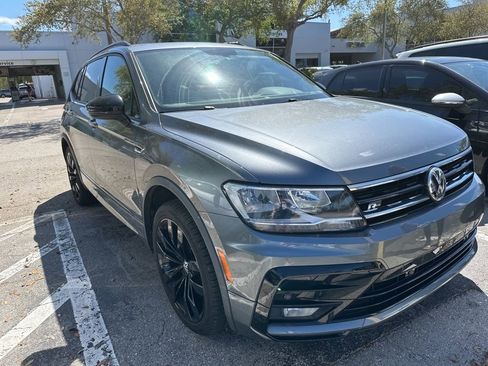 Used 2021 Volkswagen Tiguan SE R-Line image 7