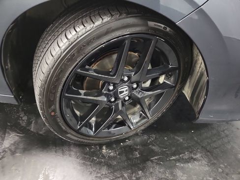 Used 2025 Honda Civic Sport image 10