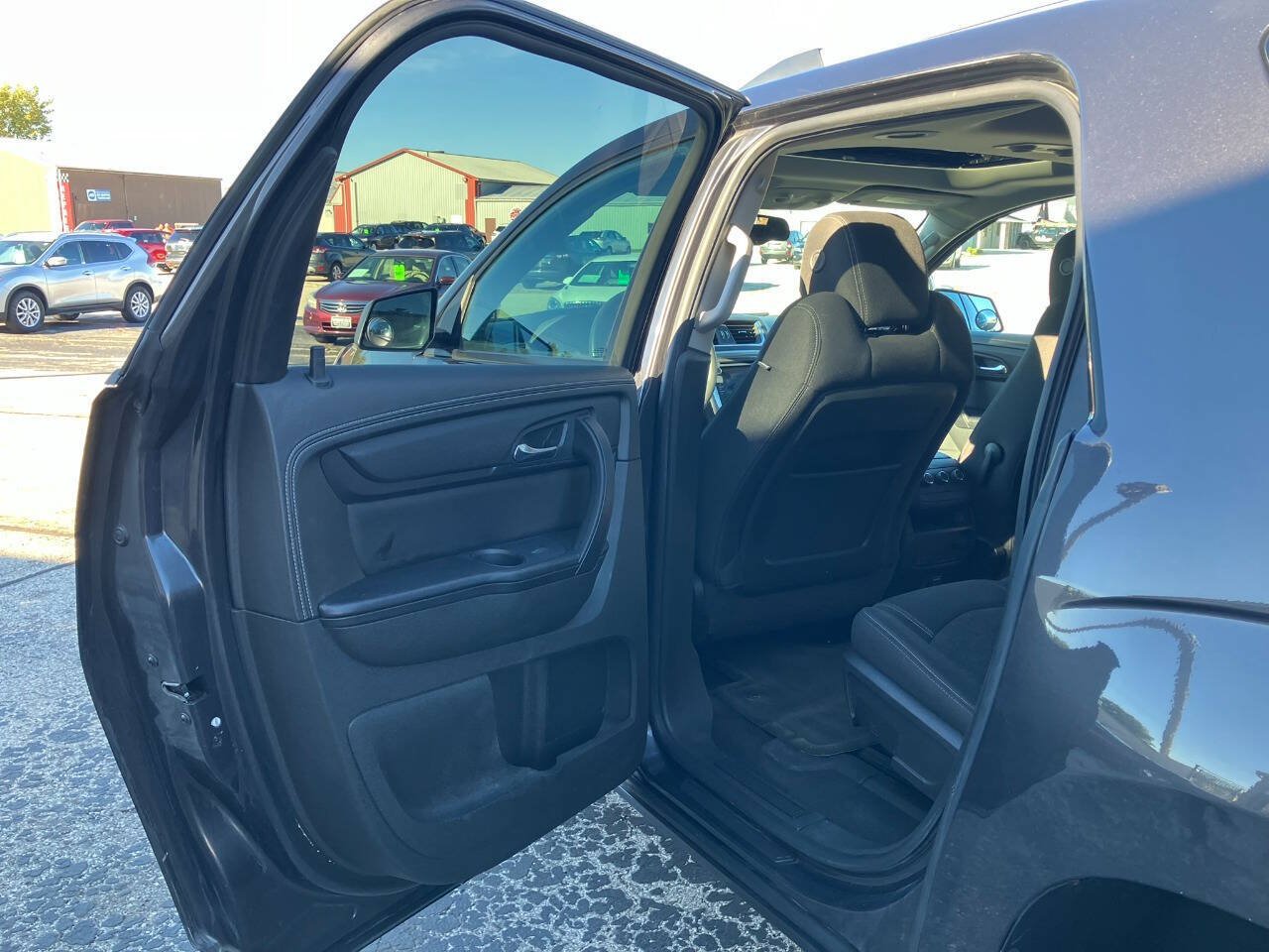 Used 2015 GMC Acadia SLE AWD/4WD image 11