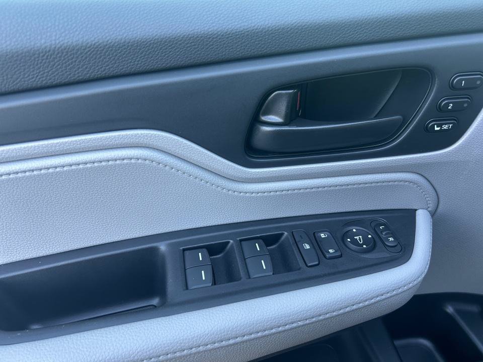 Certified 2024 Honda Odyssey EX-L image 36