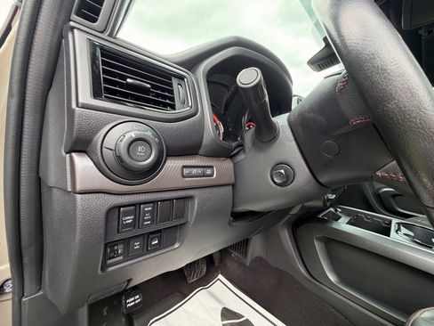 Used 2023 Nissan Titan PRO-4X w/ Pro-4x Convenience Package AWD/4WD image 21