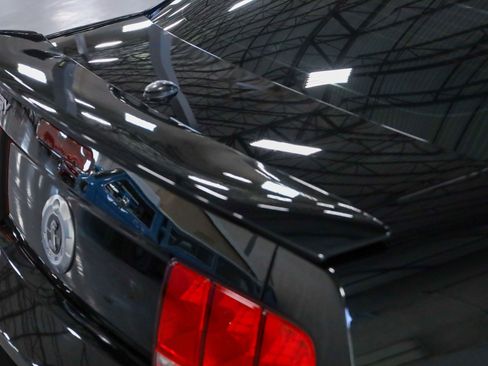 Used 2007 Ford Mustang Shelby GT500 RWD image 40