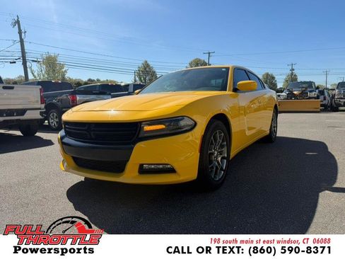 Used 2017 Dodge Charger SXT w/ AWD Plus Group image 4
