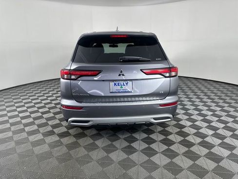 Used 2022 Mitsubishi Outlander SE AWD/4WD image 6