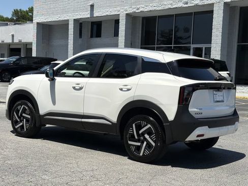 Certified 2026 Nissan Kicks SV FWD image 3