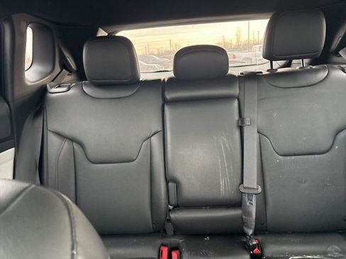 Used 2023 Jeep Compass Limited image 35