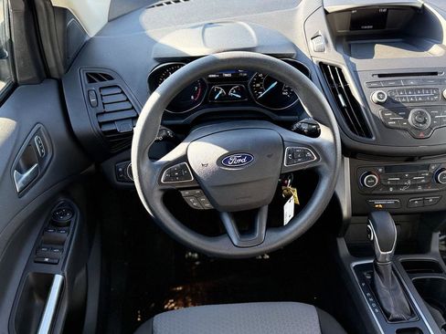 Used 2018 Ford Escape SE image 24
