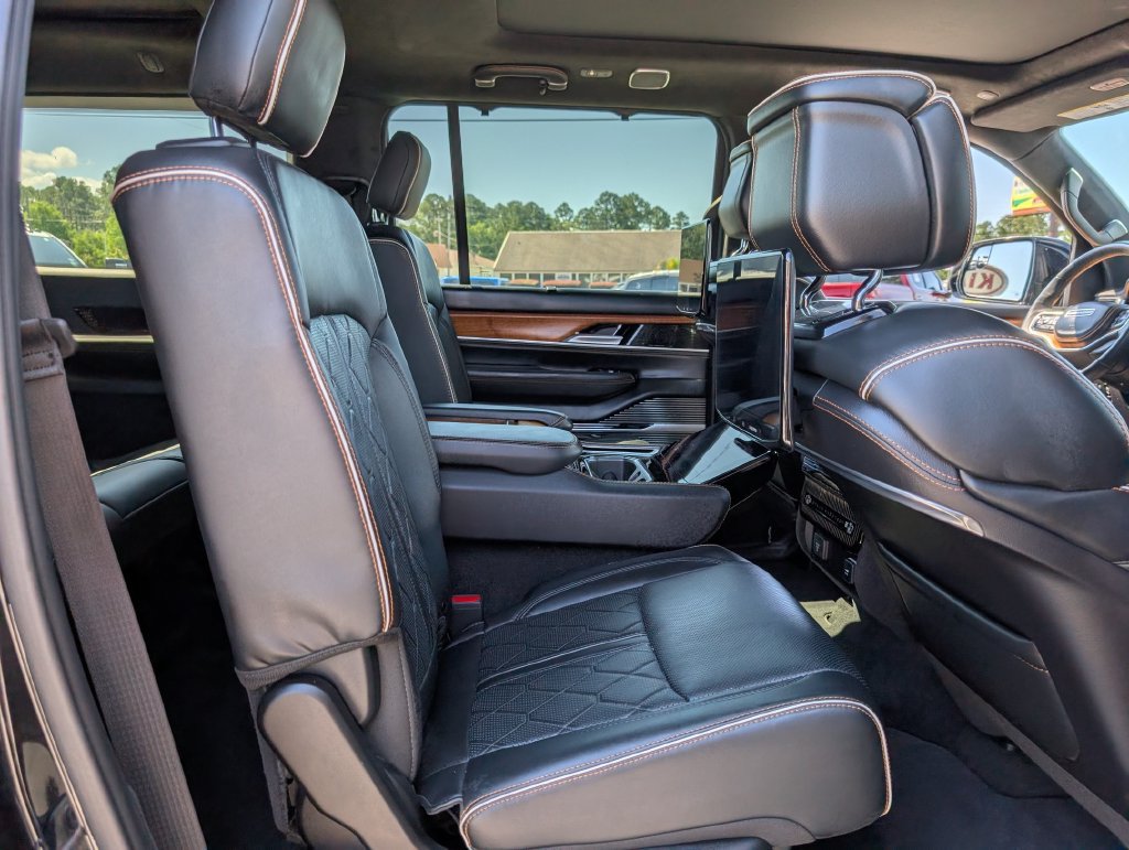 Used 2024 Jeep Grand Wagoneer L Series III w/ Rear Seat Video Group 1 AWD/4WD image 21