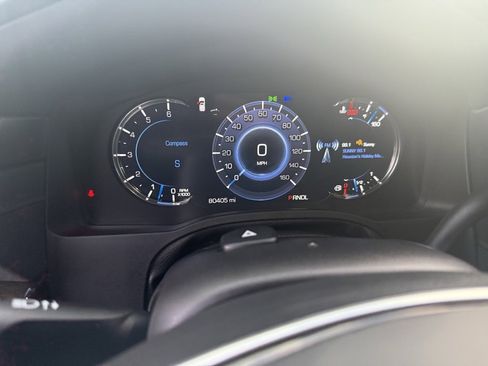 Used 2018 Cadillac Escalade ESV Platinum image 27